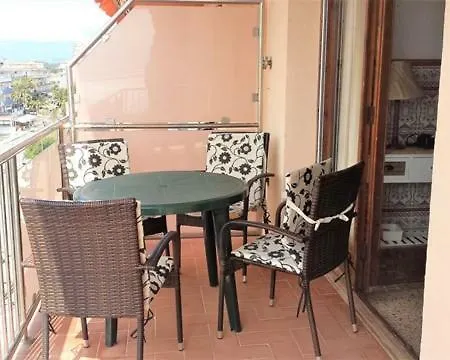 Con Vista Mar 5-8