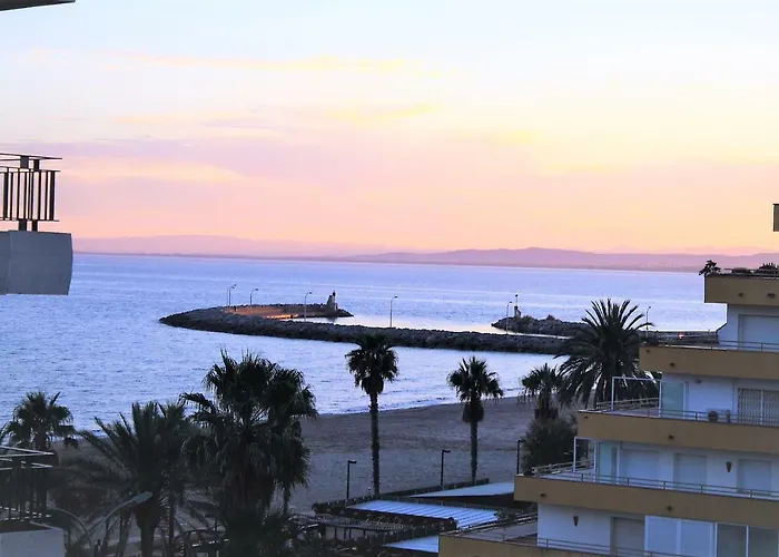 Con Vista Mar 5-8 Roses